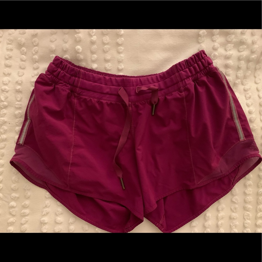 Lululemon Hotty Hot Short 4”